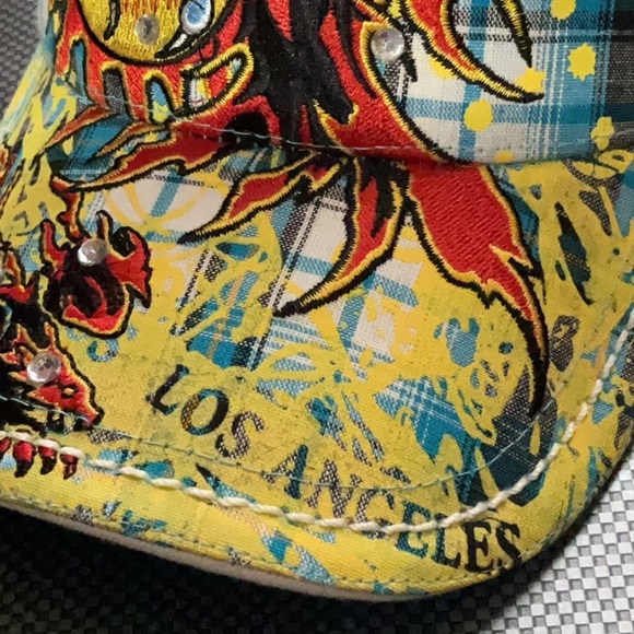 Used - Picture 3 of 6